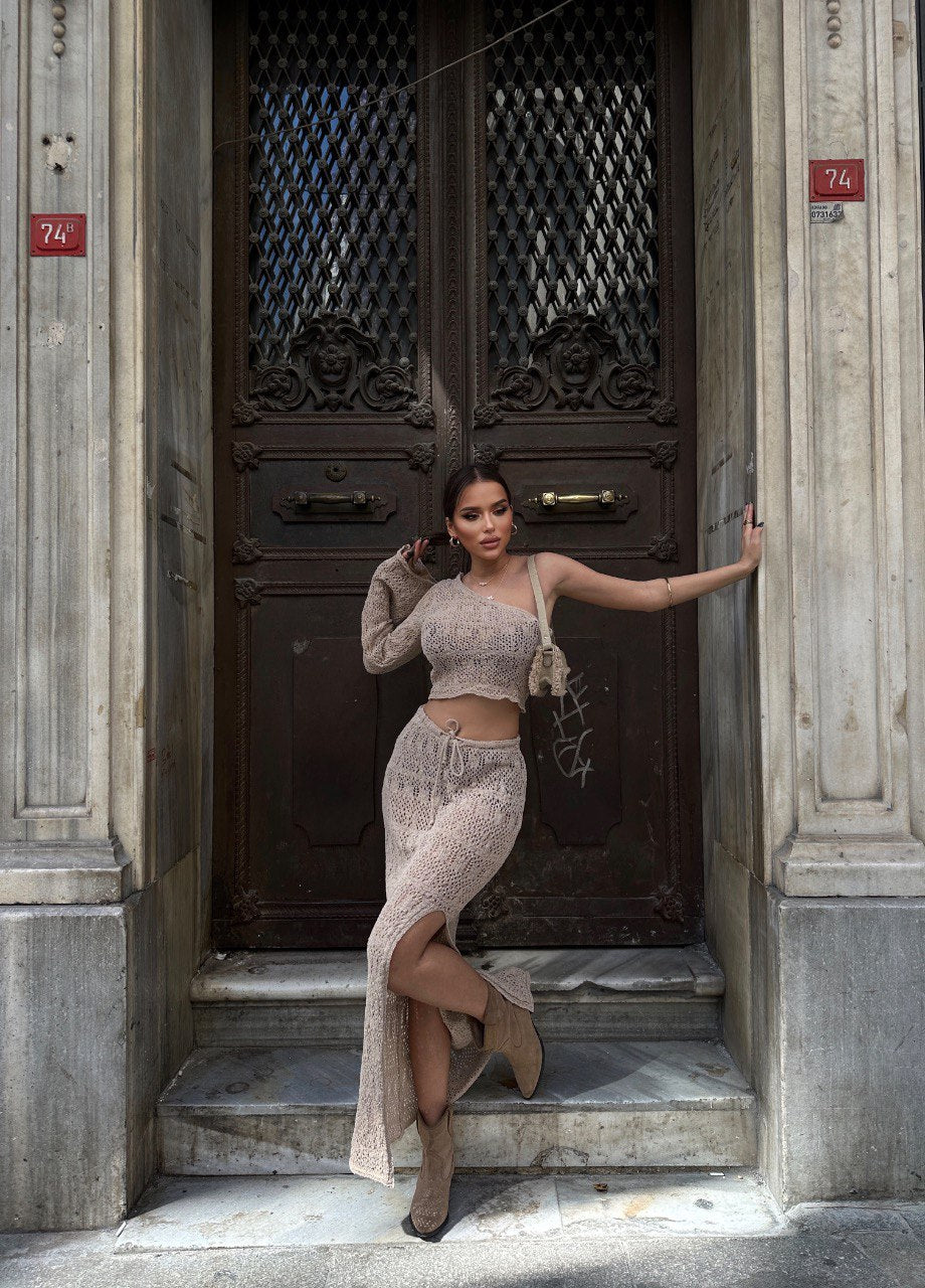 Biege One Shoulder Decollete Set