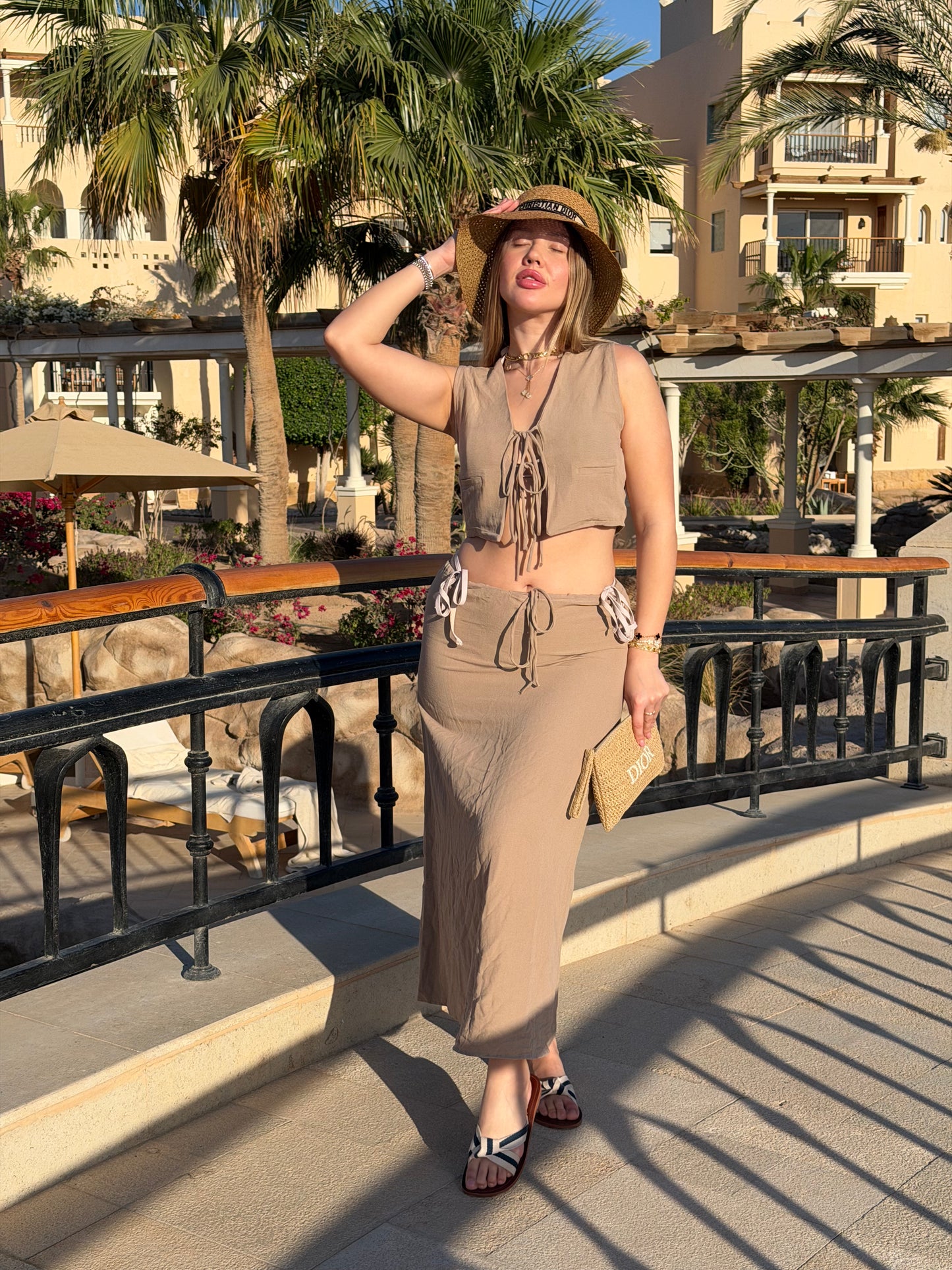 Tan Stellana Set