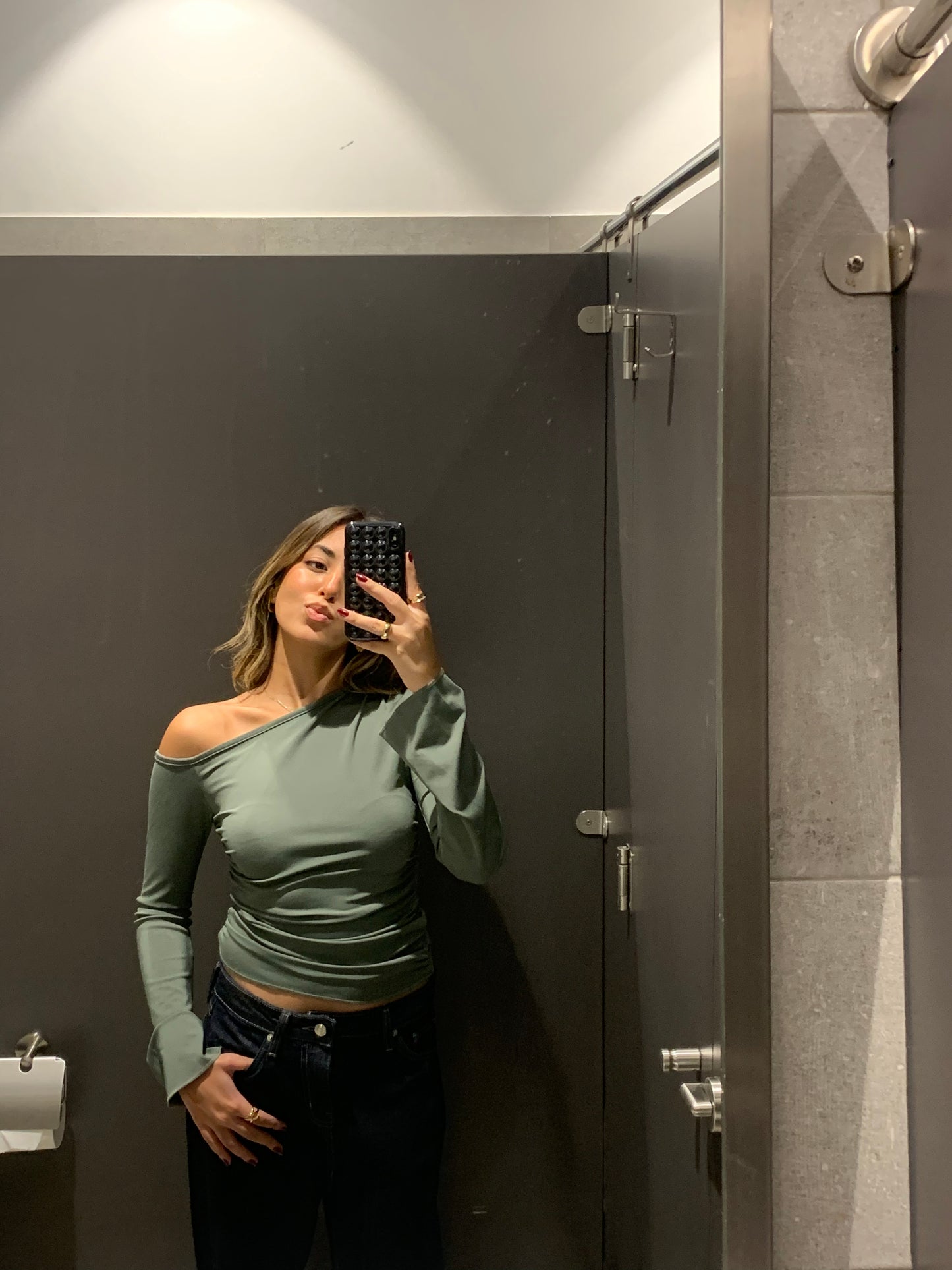 Olive Drape off shoulder - long sleeve