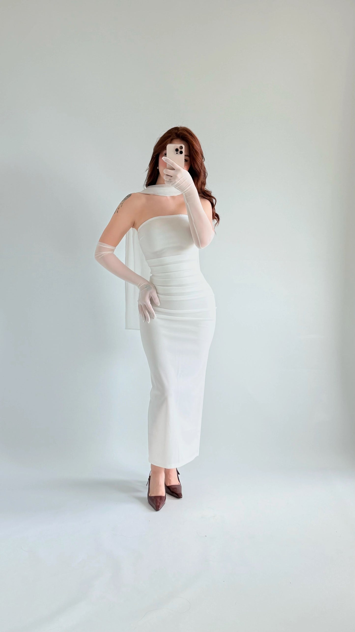 White SCUBA CREP FABRIC DRESS WITH MESH GLOVE