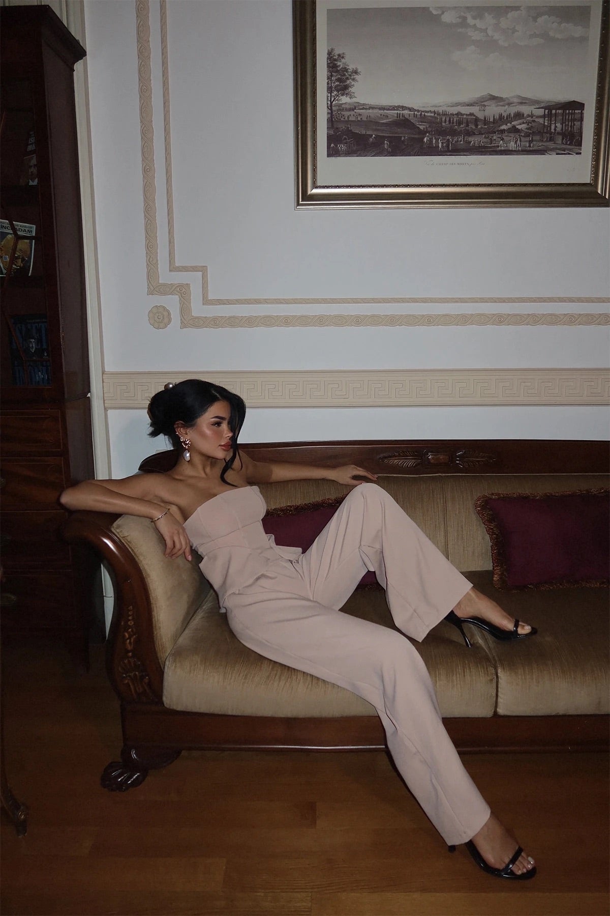Krem Johanna Suit