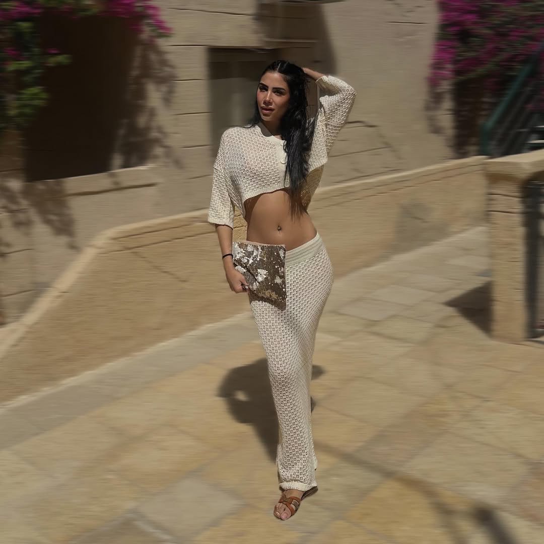 White Knitwear Fabric Skirted Set for Summer Season