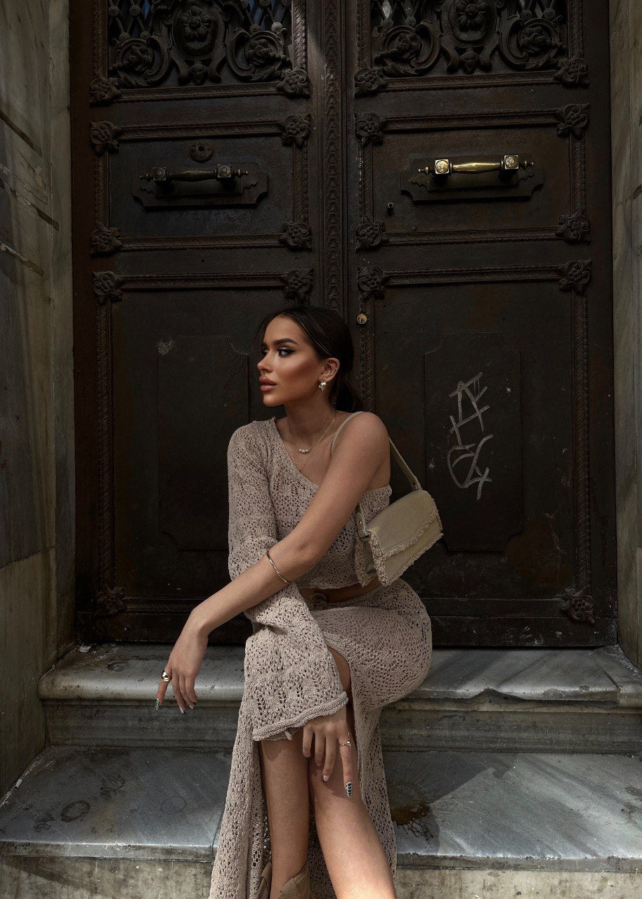 Biege One Shoulder Decollete Set
