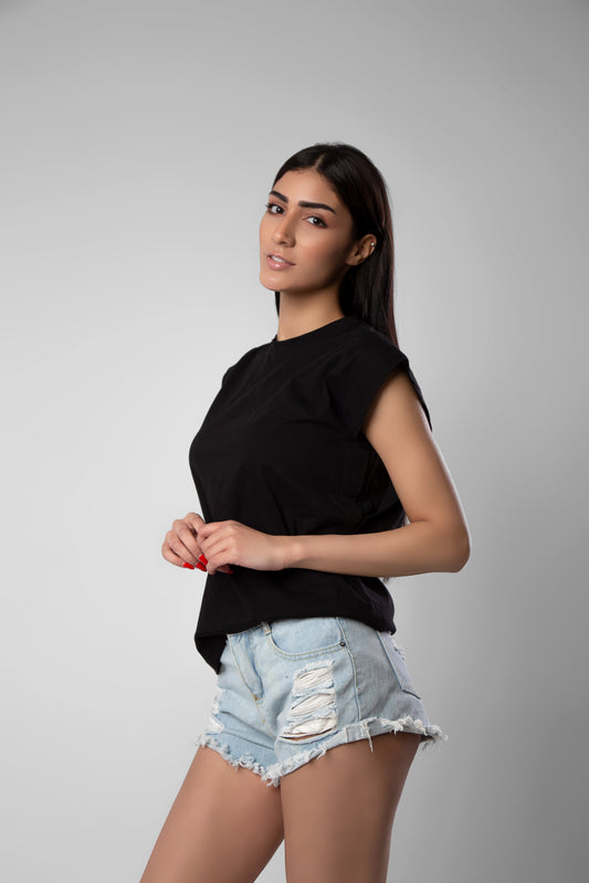 Black Sleeveless Basic T-Shirt