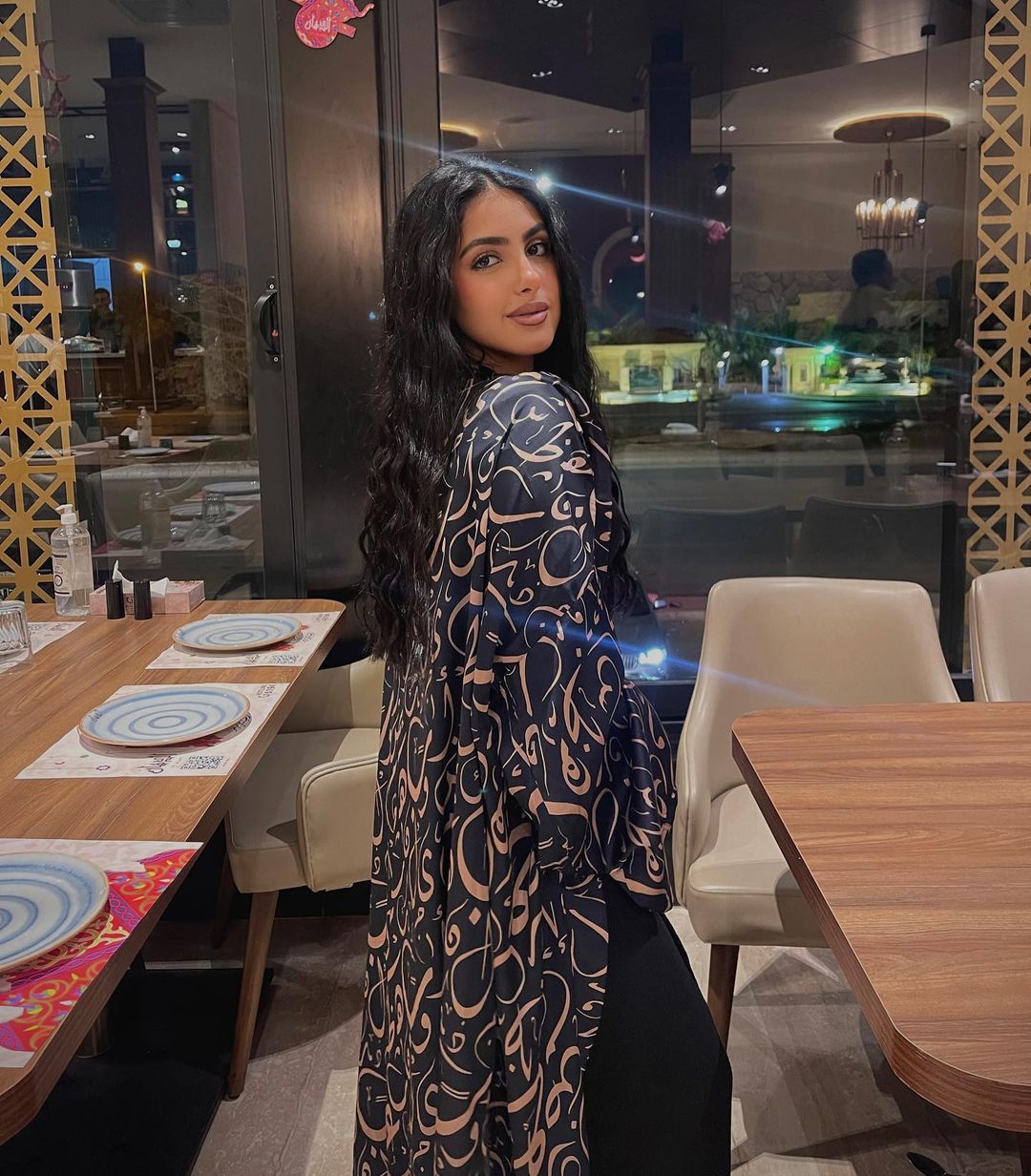 Satin kimono 11
