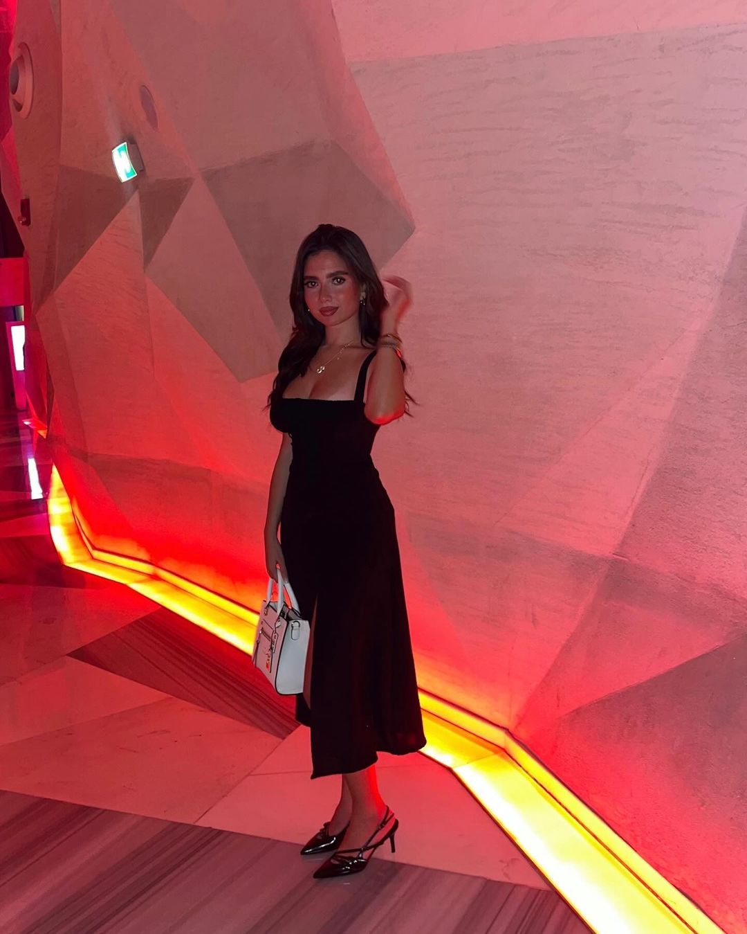 Black LONG DRESS WITH BACK DRAPES